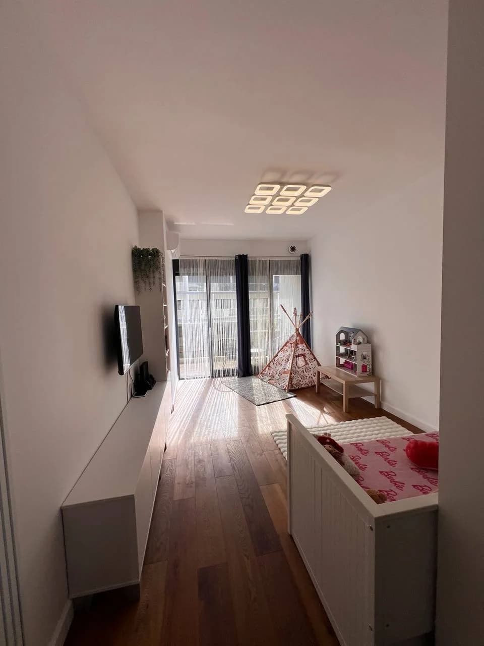 Продаётся квартира с **1 спальней** в **Soho City** - 1