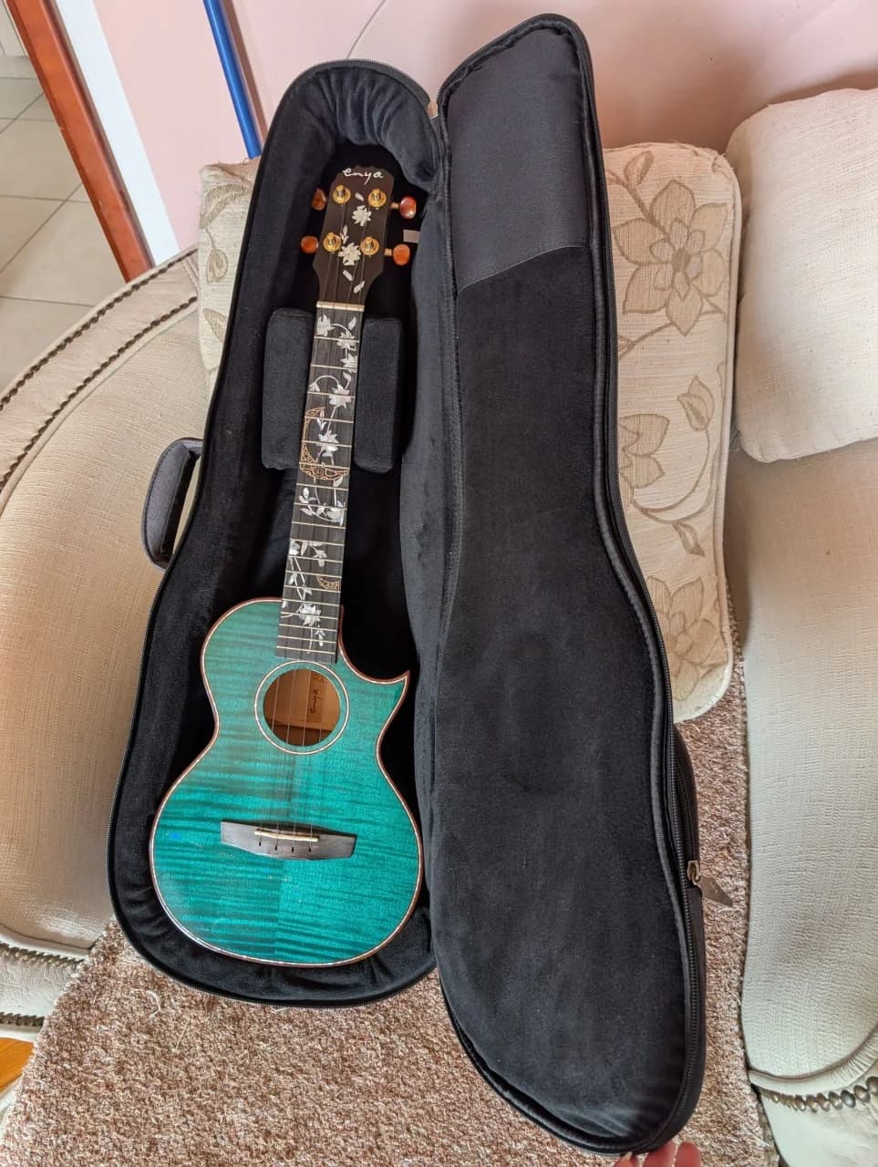 Enya Flower-Sea Solid Maple Tenor Ukulele - 1