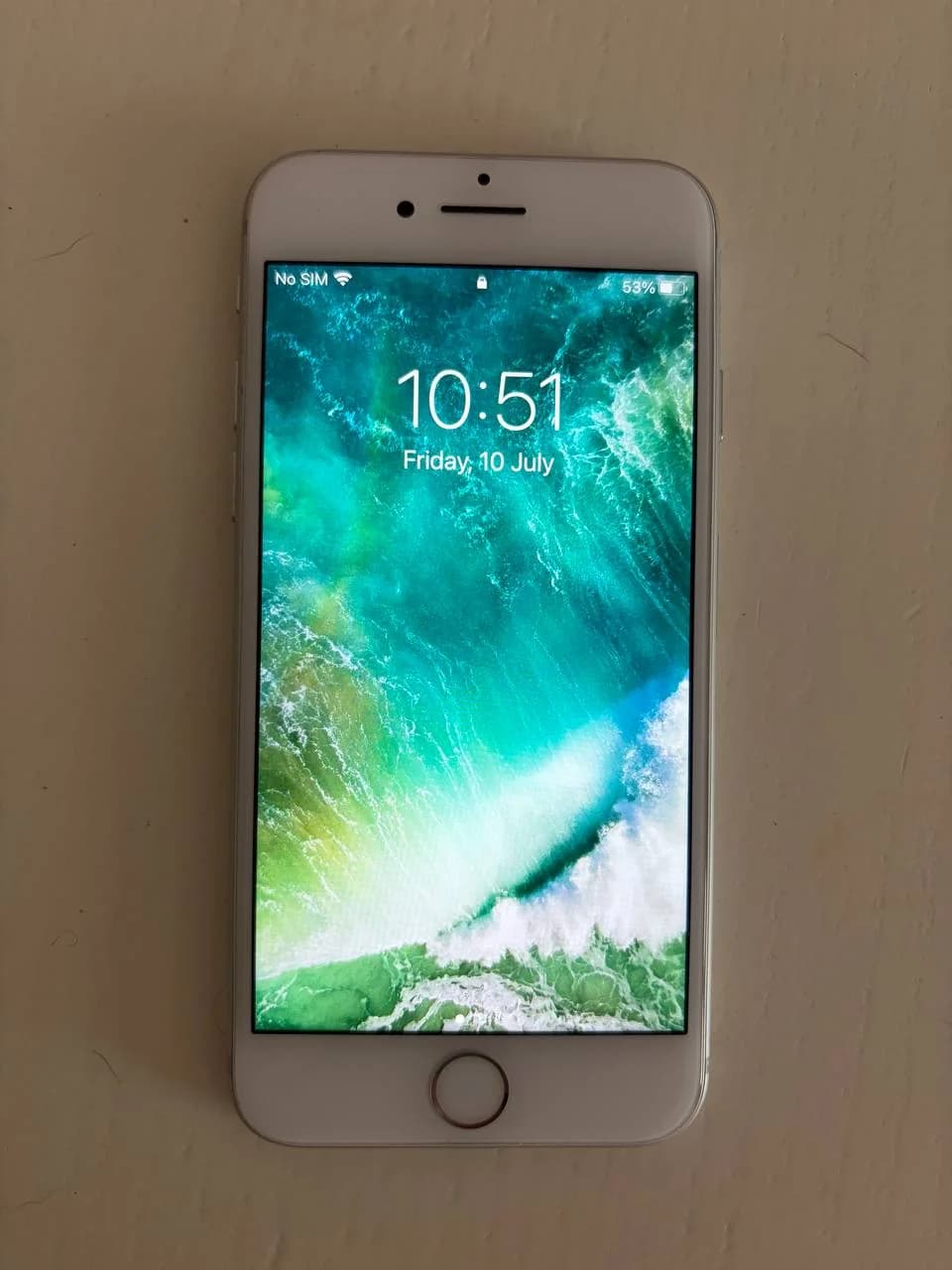 Продам антикризисный iPhone 7 128GB, цвет: серебристый. - 1