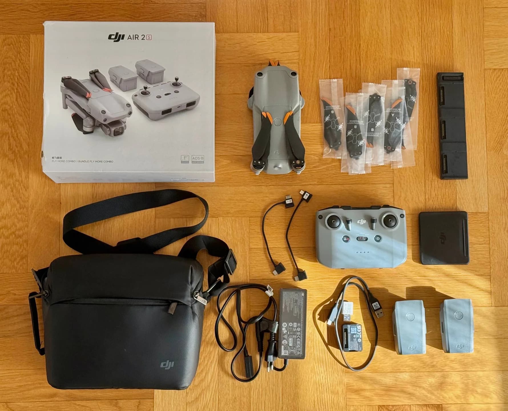 Продаю DJI Air 2S в идеальном состоянии с максимальной комплектацией - 1