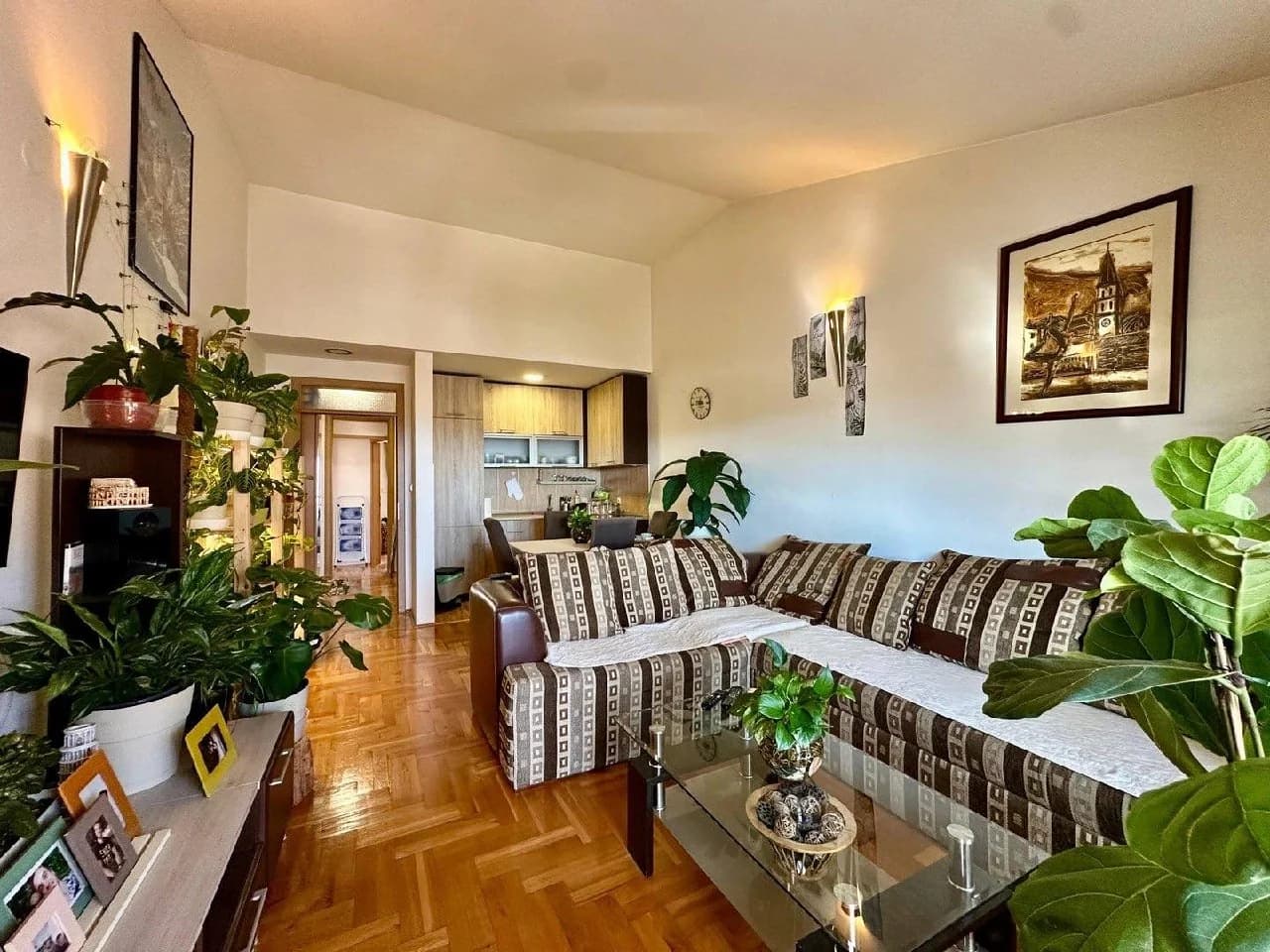 Квартира с 2 спальнями · Будва, Лази · €241500 - 1