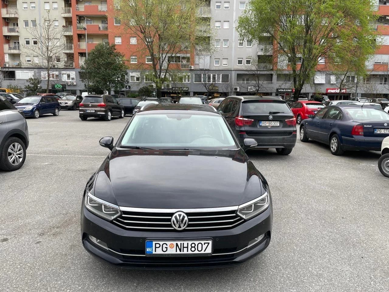 Продам Volkswagen Passat 2018 года, в отличном состоянии и полной комплектации. - 1