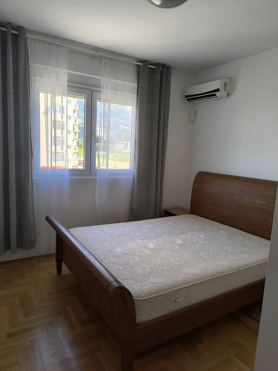 €800 в месяц Долгосрочная аренда: квартира с 2 спальнями в центре Бара. - 1
