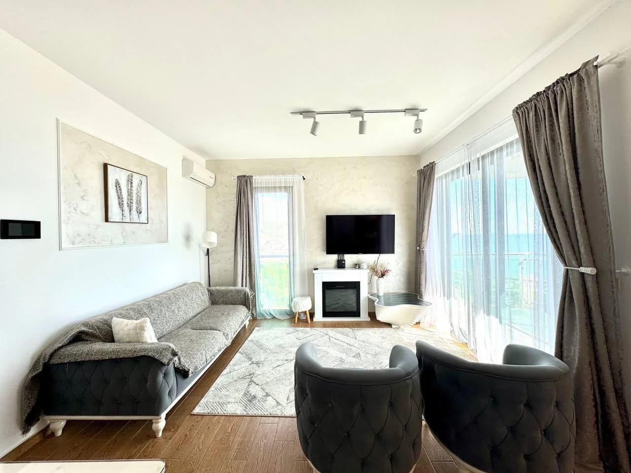 Продается квартира с 2 спальнями в Бечичи, район SunVista - 1