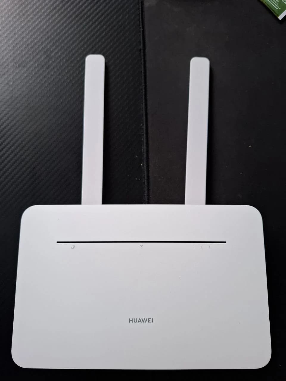 Продам 4G/LTE Wi-Fi роутер Huawei B535-232a - 1