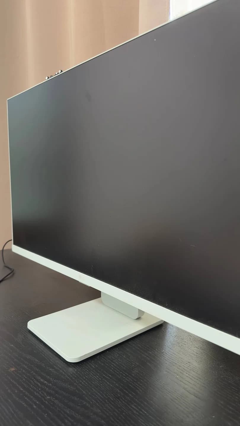 Смарт-монитор 27" LG MyView (27SR50F-G) - 1