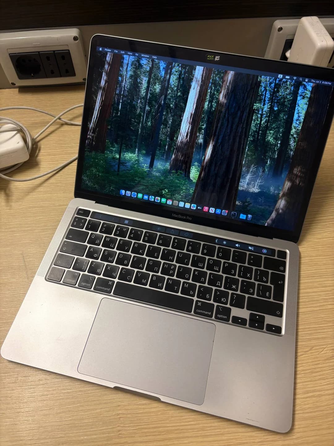 Продам MacBook Pro 13 (2020) / i5 / 16GB / 512GB - 1