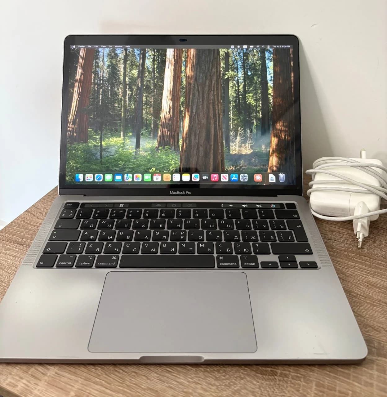 Продам ноутбук MacBook Pro 13" (2020) в городе Подгорица - 1