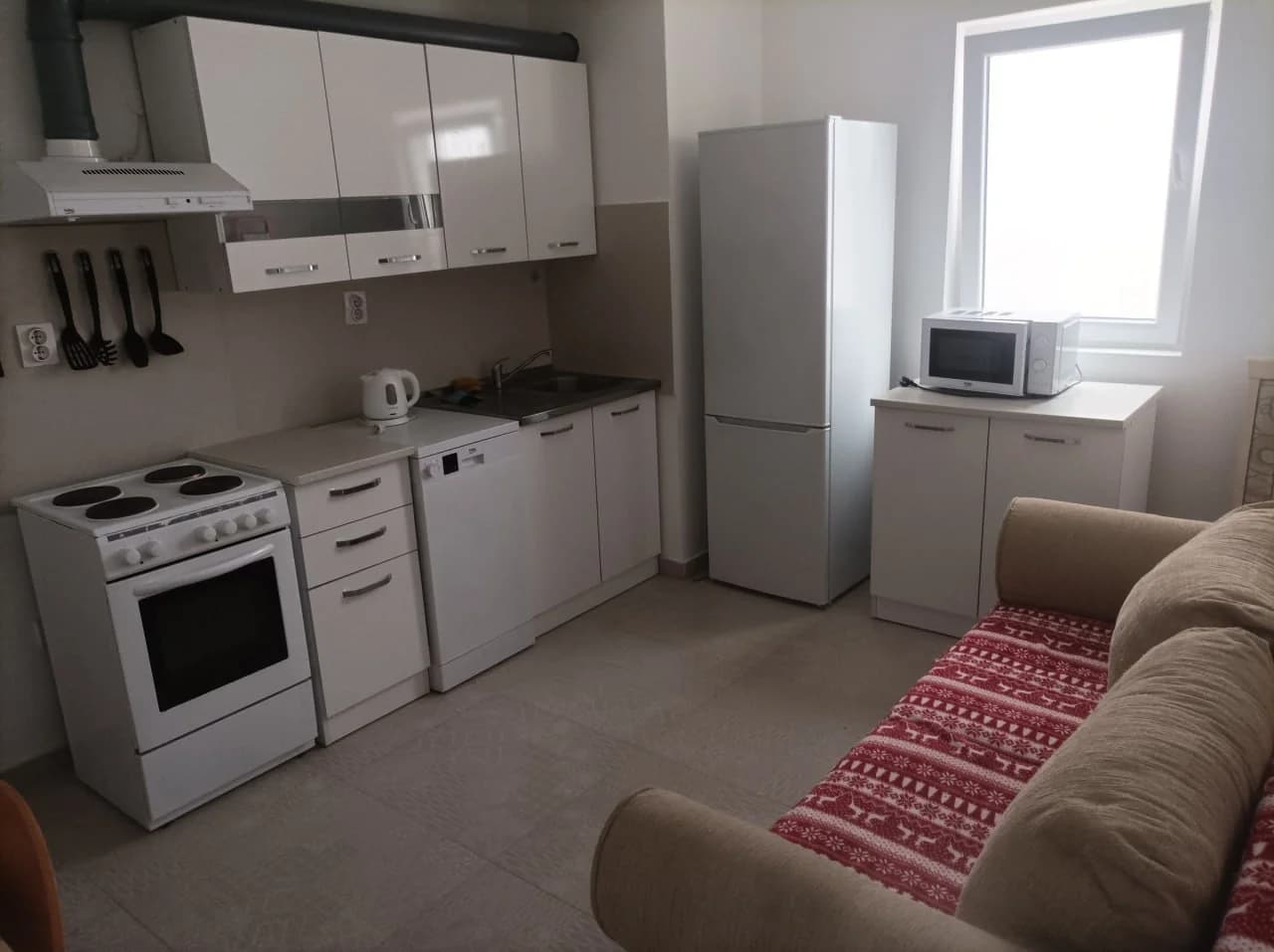 Сдам Будва 550€/мес+ку 2 спальни - 1