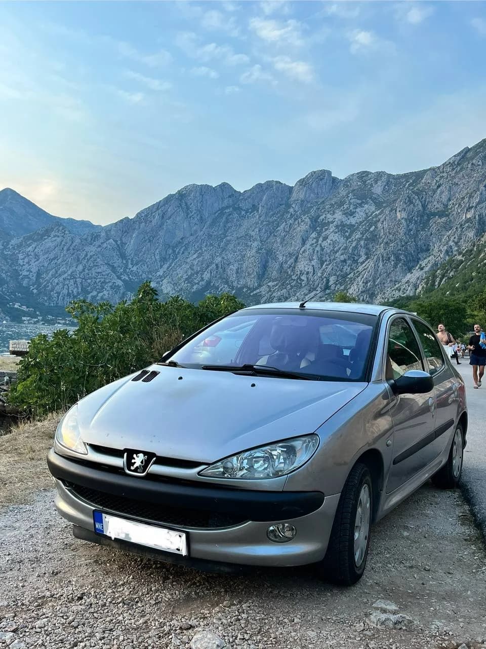 Peugeot 206, 2003 год, 1.4 бензин, автомат - 1