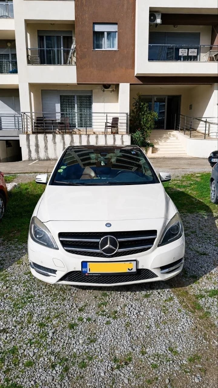 Mercedes-Benz B200 1.8 CDI • Автомат • 2012 - 1