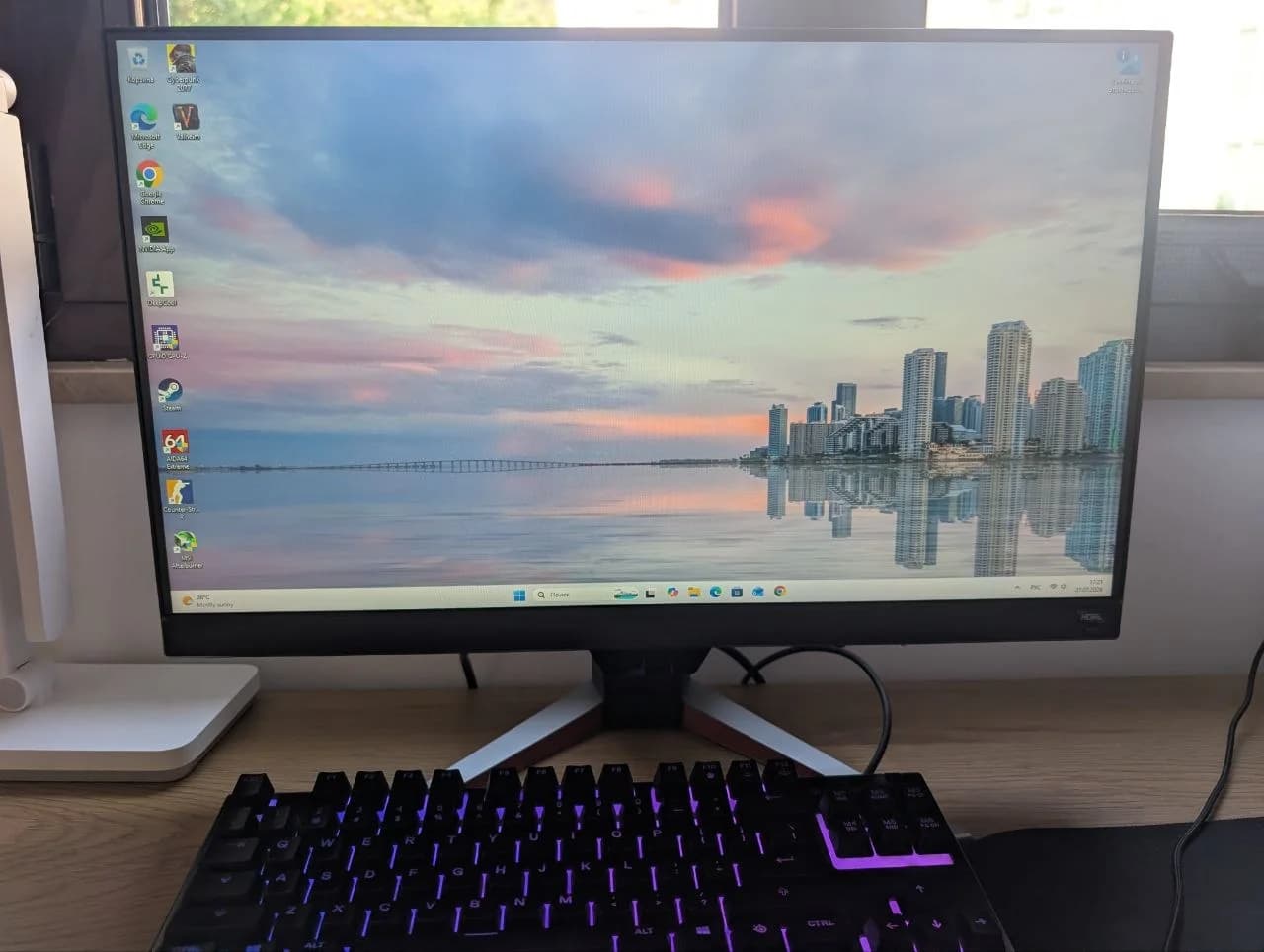 Продам монитор BenQ EX240N - 1