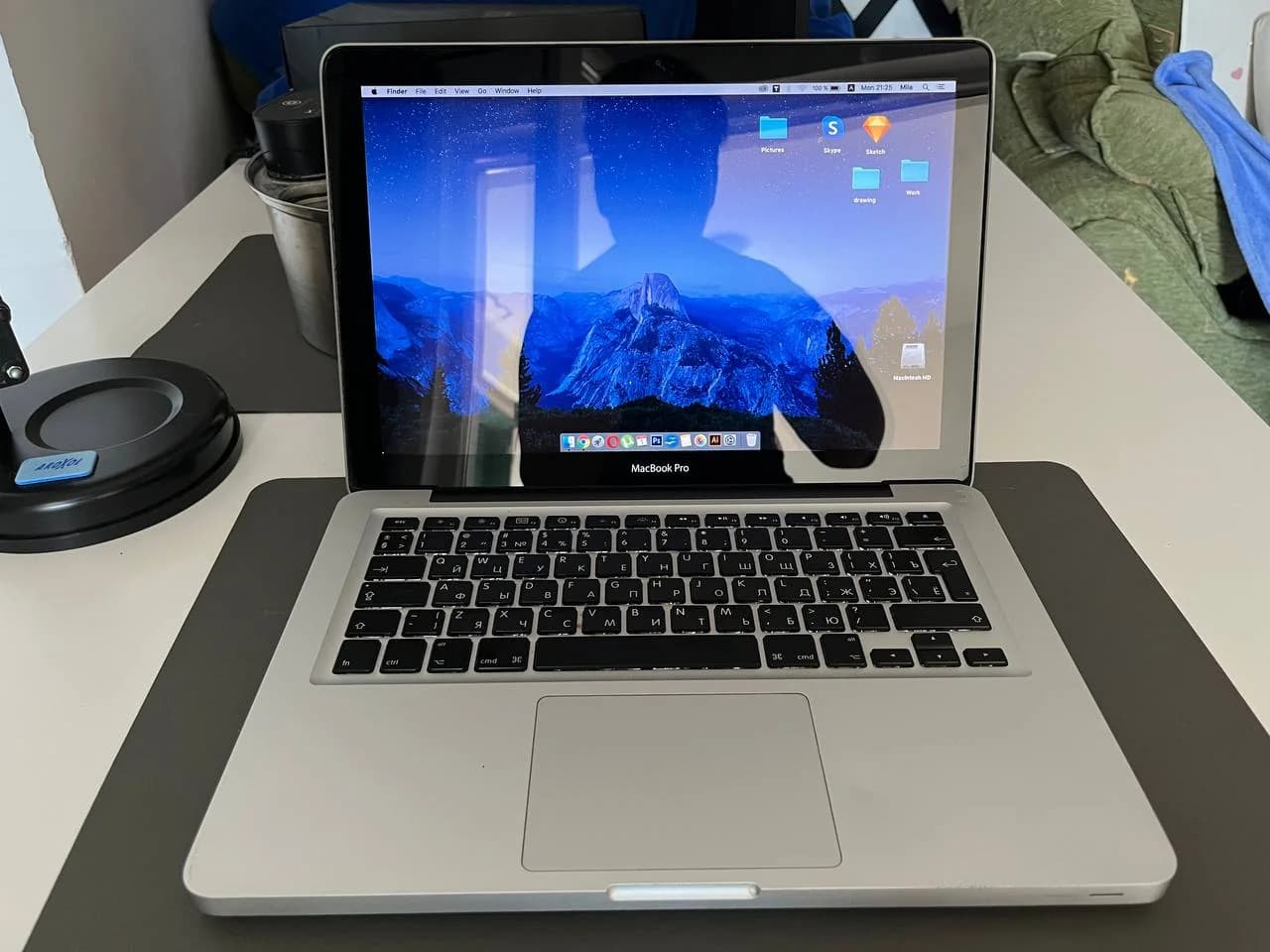 Продам Apple MacBook Pro 13" (Mid 2010) - 1