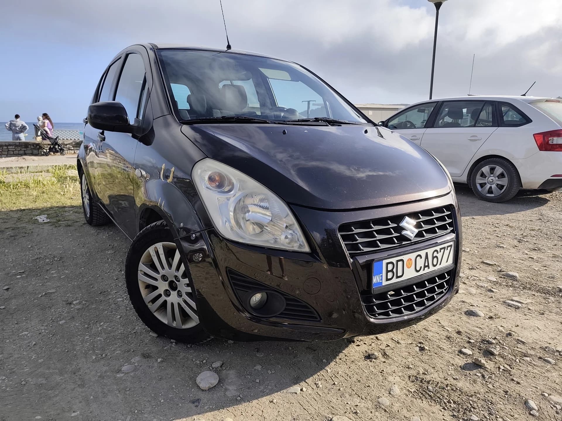 Продаём надёжный, компактный и вместительный Suzuki Splash - 1